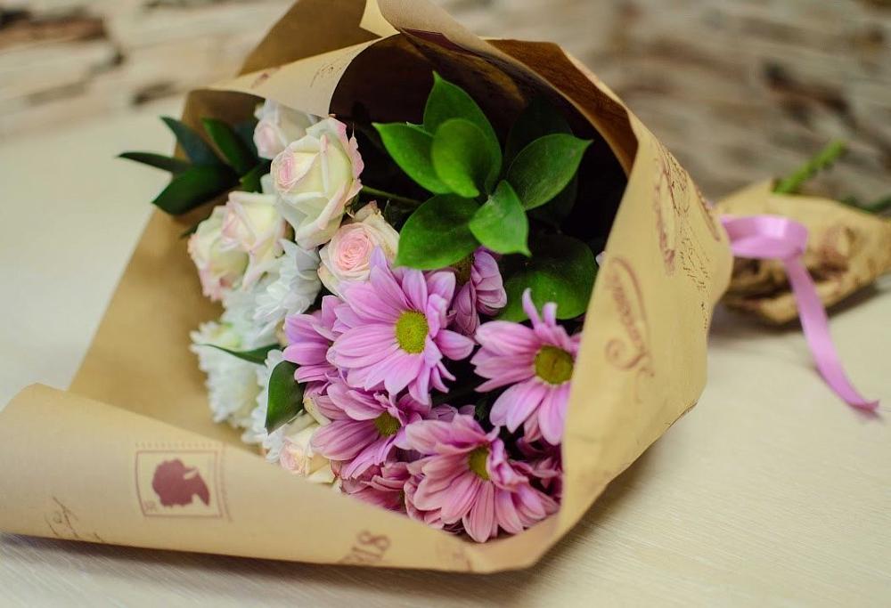 Букет цветов из: Розы и Хризантемы в Михалево