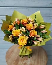 Букет цветов из:  Альстромерии и Розы в Михалево