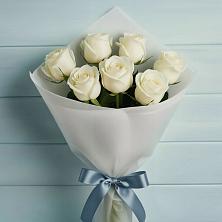 Букет 7 Белых роз Эдлесс Лав в Михалево