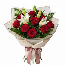 Букет цветов из:  Лилии и Розы в Михалево