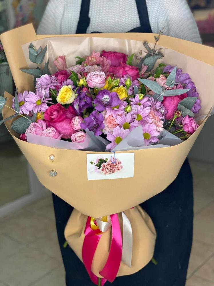 Букет цветов из: Хризантемы, Гвоздики и Альстромерии в Михалево