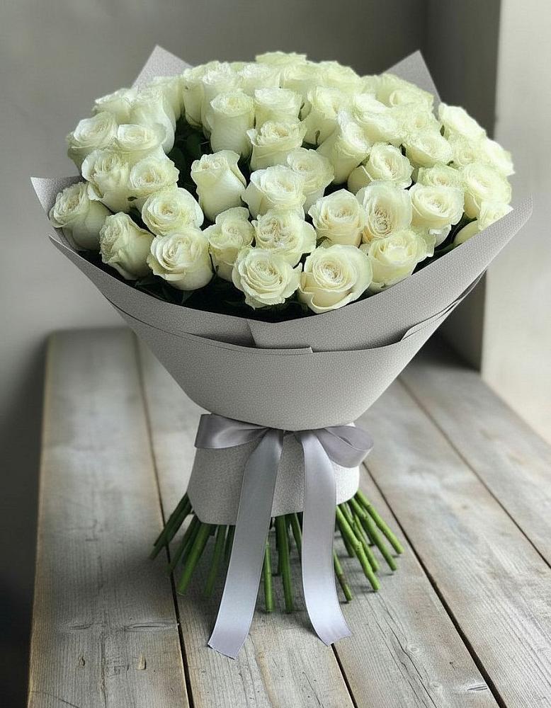 Букет 35 Белых роз в Михалево