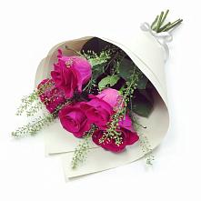 Букет цветов из:  Розы в Михалево
