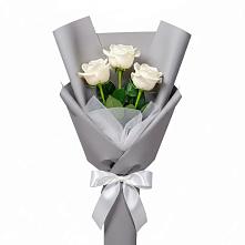 Букет 3 белые розы в Михалево