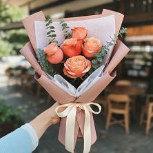 Букет цветов из:  Розы в Михалево