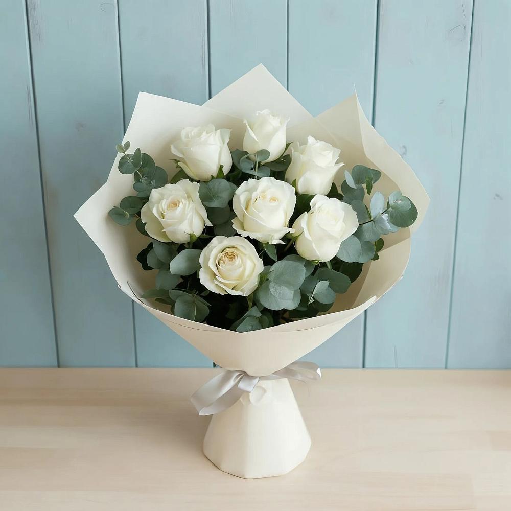 Букет Белые розы в Эвкалипте в Михалево