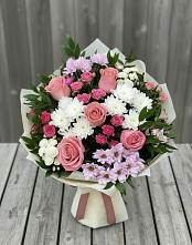 Букет цветов из:  Альстромерии, Гвоздики, Розы и Хризантемы в Михалево