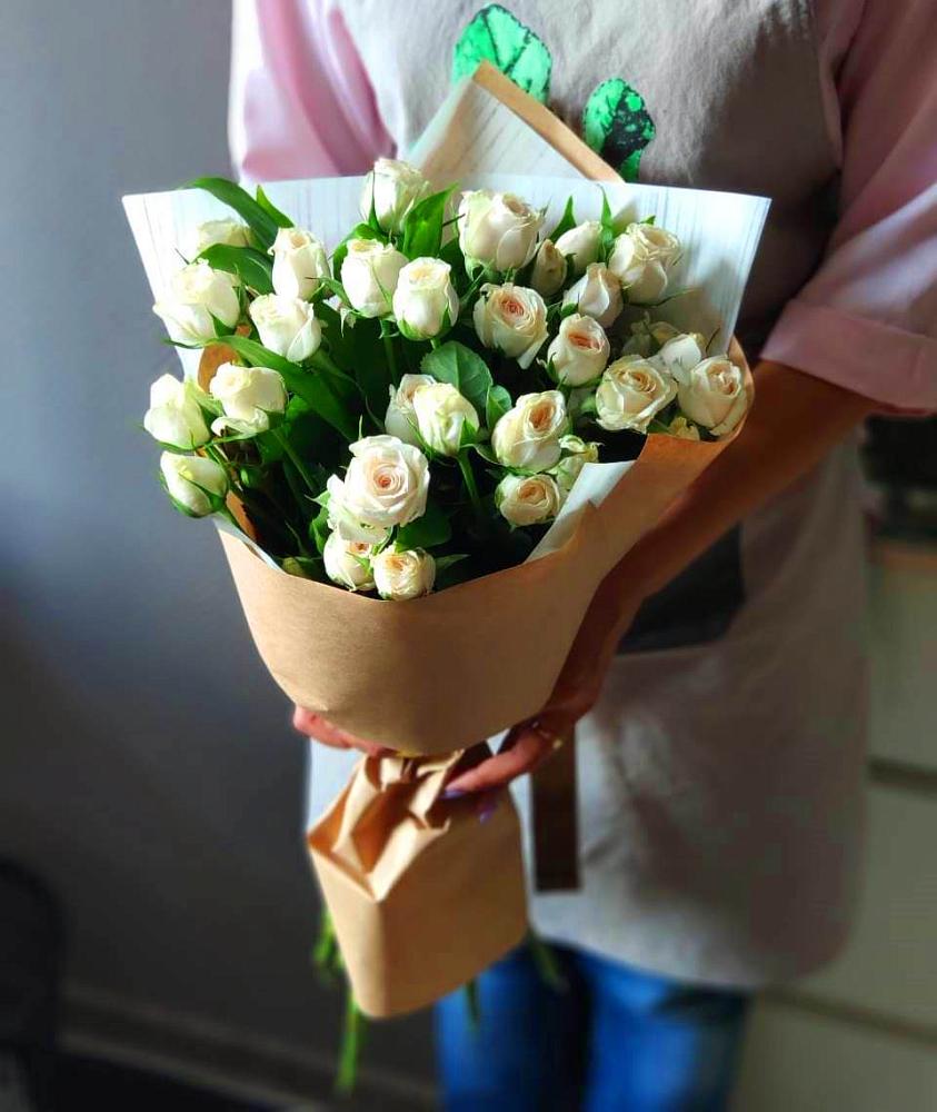 Букет цветов из: Розы в Михалево