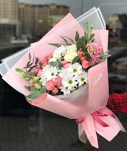 Букет цветов из:  Розы, Лизиантусы и Хризантемы в Михалево