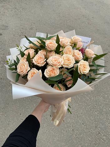 Букет Кремовые розы Латте в Михалево