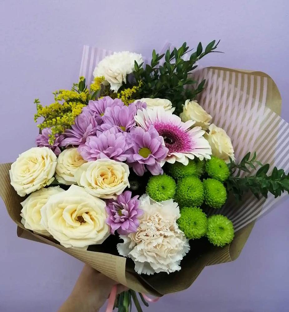 Букет цветов из: Хризантемы, Розы, Гвоздики и Герберы в Михалево