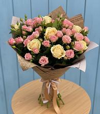 Букет цветов из:  Розы в Михалево
