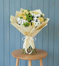 Букет цветов из:  Хризантемы и Розы в Михалево