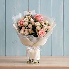 Букет цветов из:  Розы в Михалево