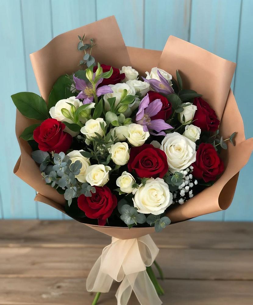 Букет цветов из: Розы и Альстромерии в Михалево