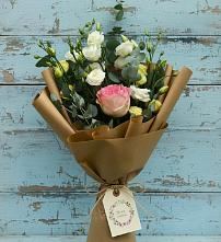 Букет цветов из:  Розы и Лизиантусы в Михалево